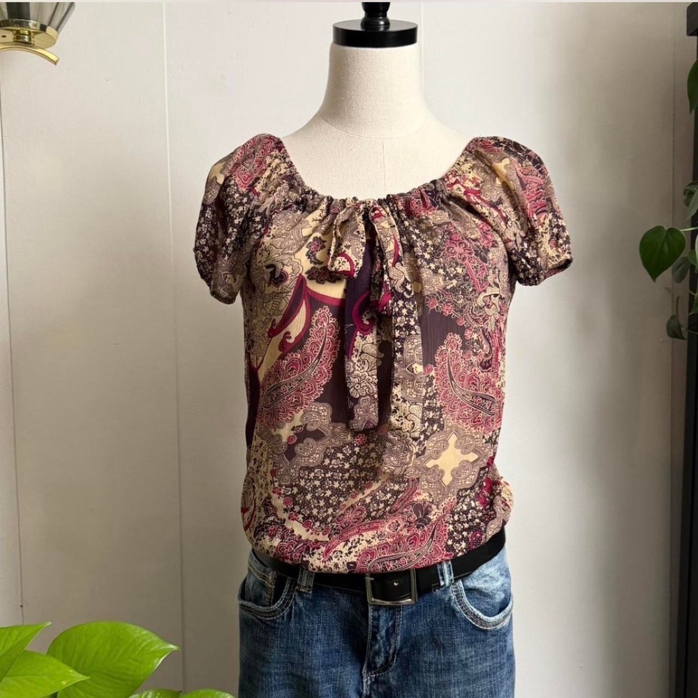 Xhilaration, Y2K size extra small burgundy printed milkmaid sheer top